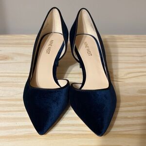 Nine West Navy Velvet D’orsay heels